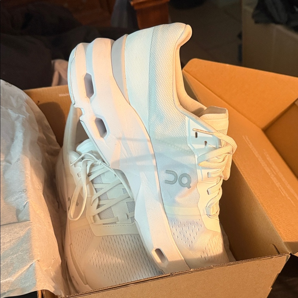 On Women's Cloudtec Athletic Shoes - White - Picture 6 of 6